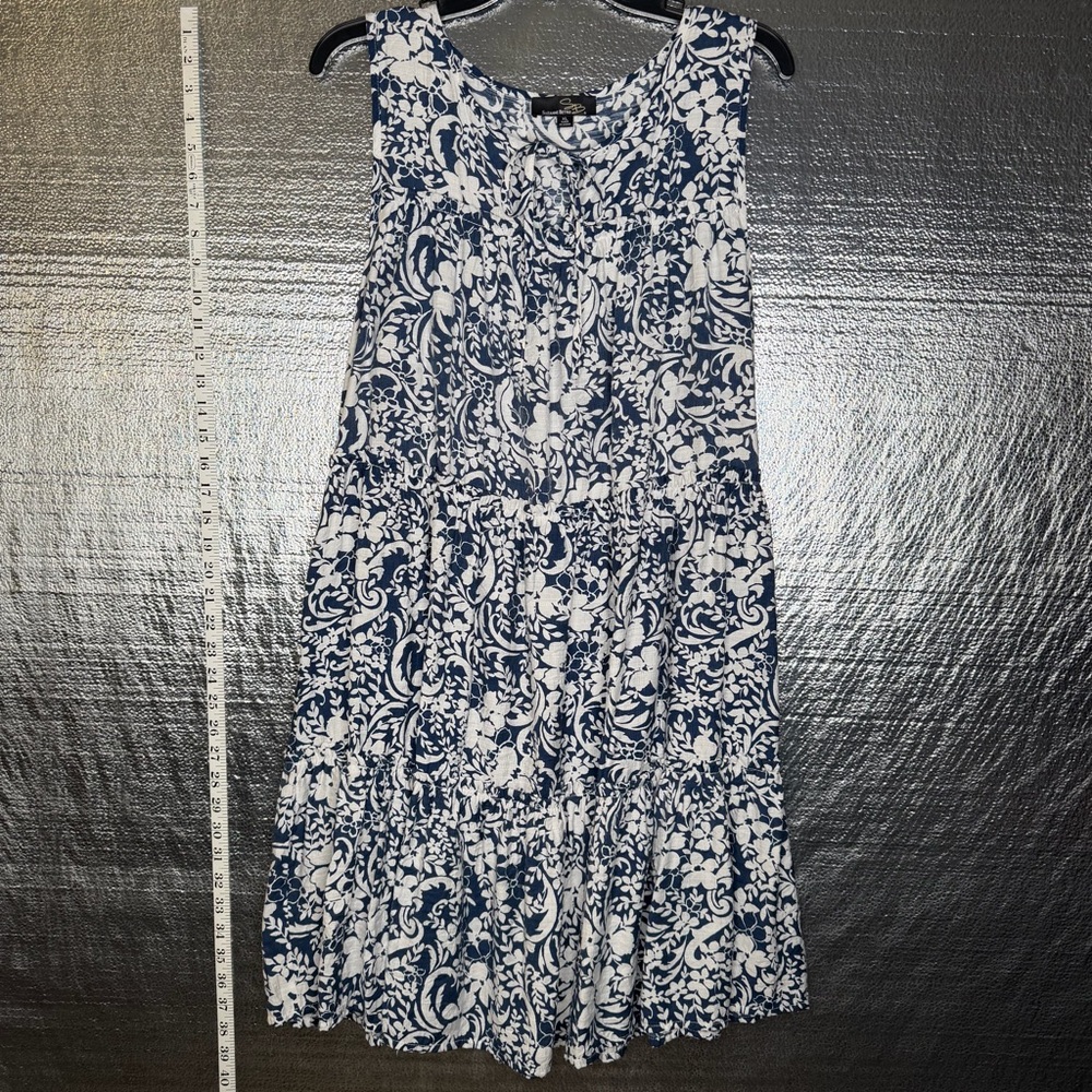 Suzanne Betro Navy and White Floral Mini Dress